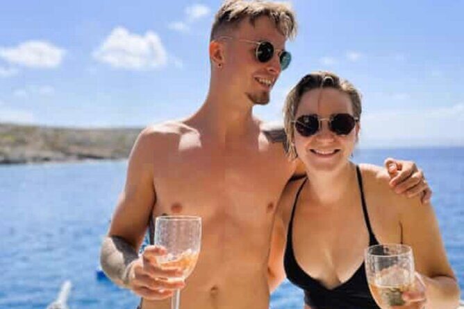 Dreamer Catamaran Party Boat - FAQ