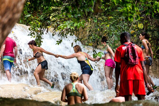 Dunns River & Blue Hole Day Trip with Lunch