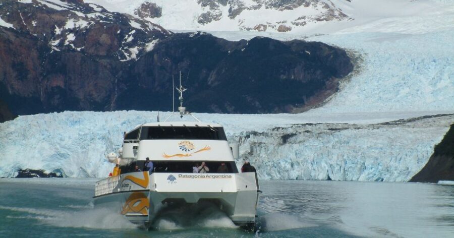El Calafate: All Glaciers Boat Trip - The Boat Ride: Glimpsing Giants from the Water