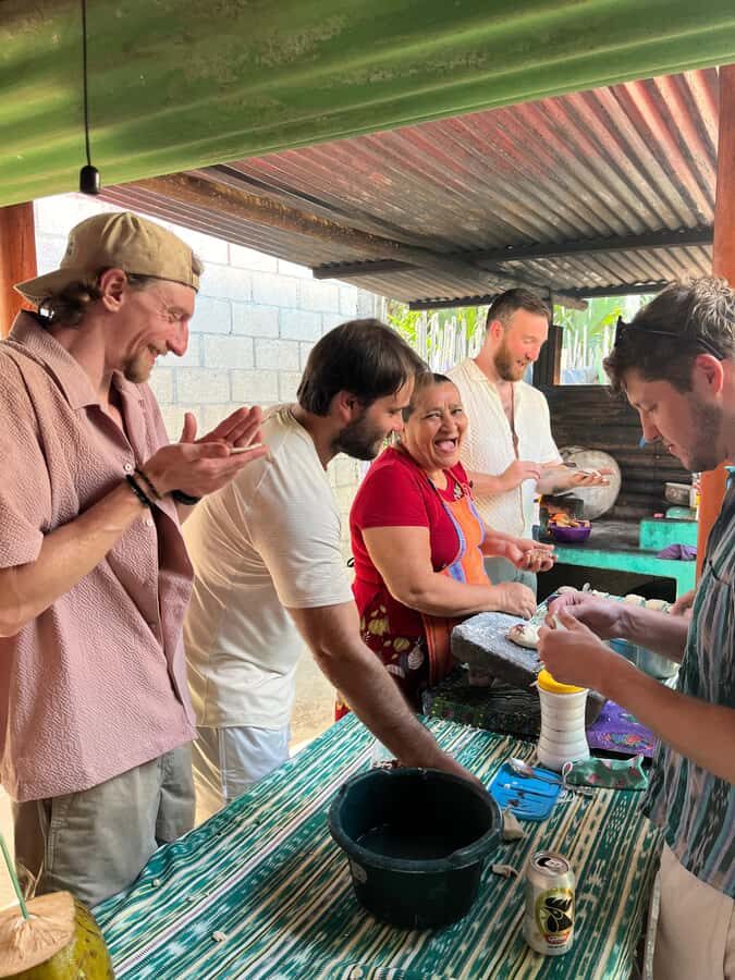 El Paredon: Traditional Cooking Class with a Local Family - What’s Included and What’s Not