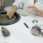 Emerald's Polishing Workshop and Museum Tour - Who Should Consider This Tour?
