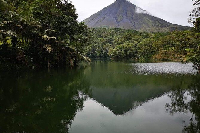 Entrance fee to Arenal Volcano Ecological Park - Who Should Consider This Tour?