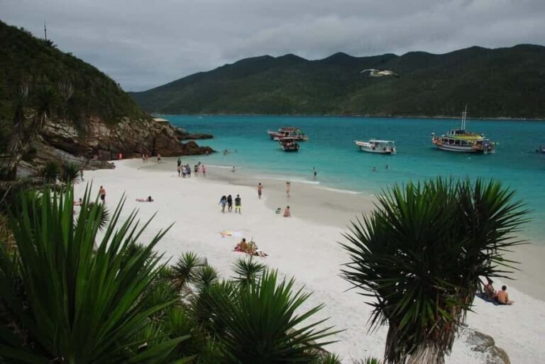 Excursão Arraial do Cabo com saída do Rio de Janeiro - A Closer Look at the Arraial do Cabo Day Trip