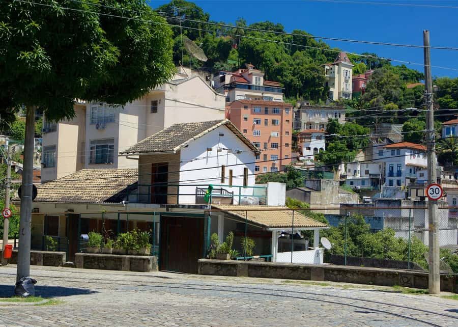 Explore Santa Teresa: Walking Tour - Who Should Consider This Tour?