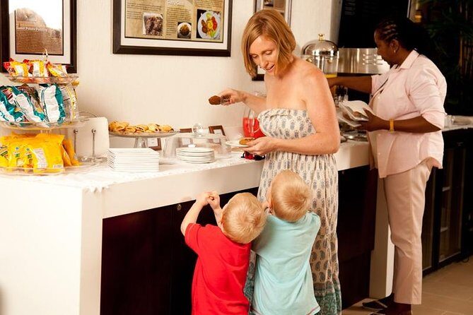 First Class Lounge, Fast Track & Round Trip Private Airport Transport Package - Who Will Benefit Most?