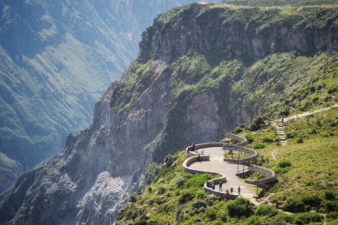 Flight of the Condor Tour in Cabanaconde - A Detailed Look at the Flight of the Condor Tour