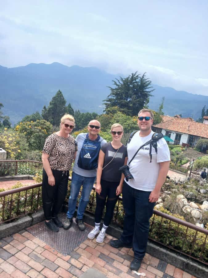 Free Walking Tour Bogotá: Arte, Historia y Café - The Experience Begins: Setting the Scene at Plaza del Chorro de Quevedo