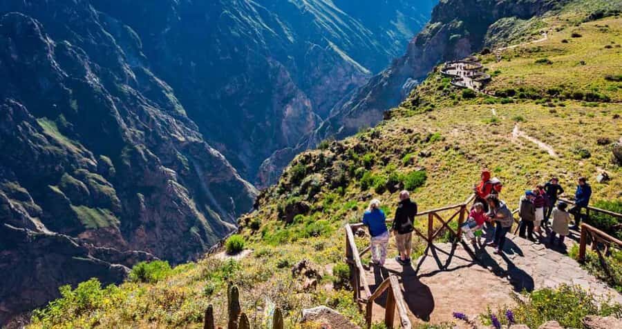 From Arequipa: Colca Canyon Full-Day Tour with Lunch - Practical Tips and Considerations