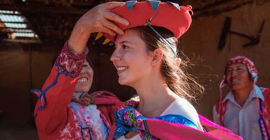 From Cusco: Handicraft Creativity Workshop all day. - What We Love About This Tour