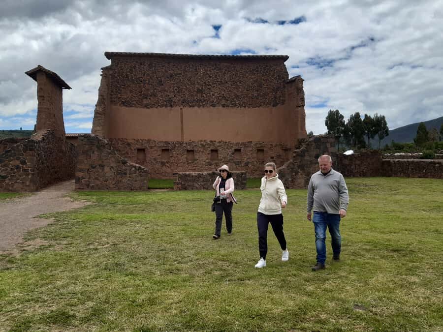 From Cusco: Lake Titicaca with a visit to Uros and Taquile - Who will enjoy this tour?