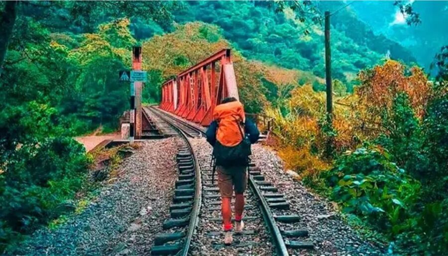 From Cusco: Machu Picchu by car 2 days + Hotel and Breakfast - The Value of This Tour