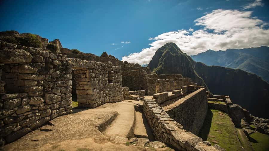 From Cusco: Machu Picchu Day Tour from/to Ollantaytambo - What Makes This Tour Stand Out?