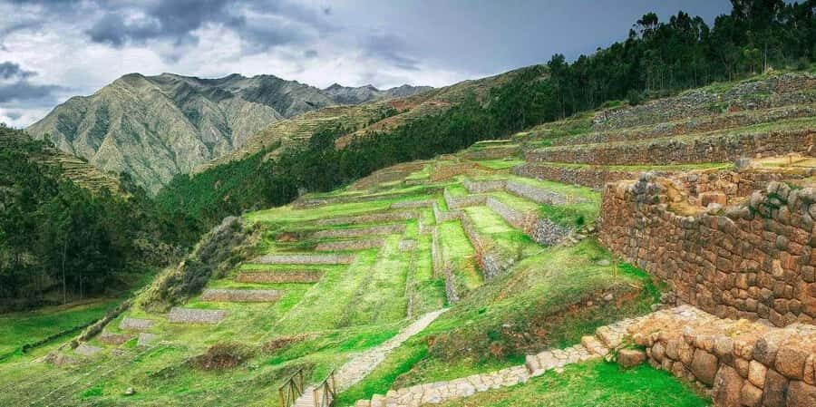 From Cusco: Maras Salt Mines and Moray Guided Tour/Private - Exploring the Sacred Valley: A Closer Look