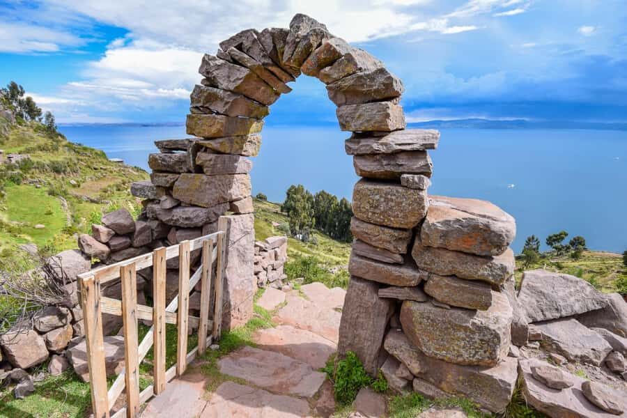 From Cusco: Puno and Lake Titicaca 1-Day Tour with Bus - Exploring the Day in Detail