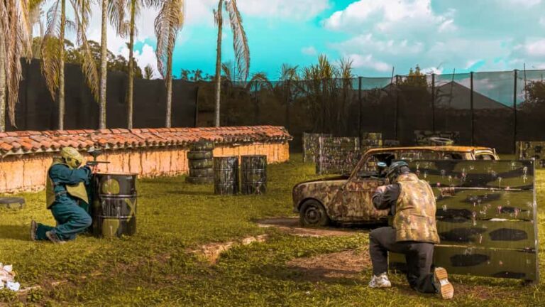 From Guatape: Pablo Escobar Mansion, Paintball & Boat Ride - Scenic Speedboat Ride