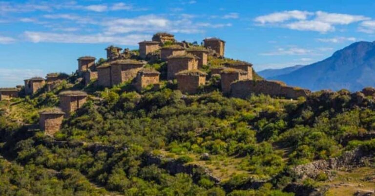 From Lima || 2-day private trekking route through Rúpac || - Who is this tour best suited for?