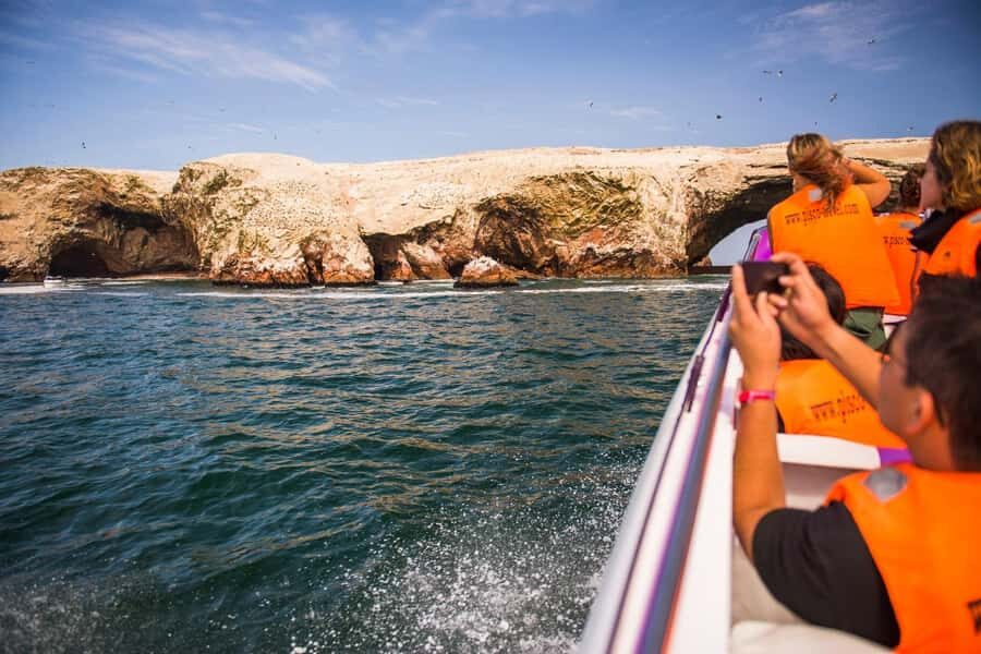 From Lima: Paracas and Huacachina Oasis Full Day Tour - What Makes This Tour Special?