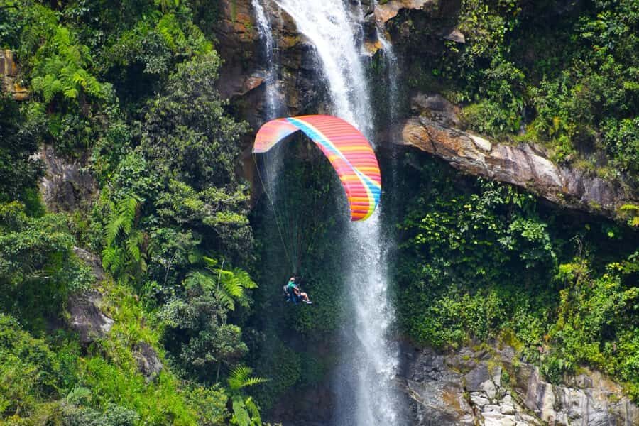 From Medellín: Paragliding Flight and Guatape Tour - Authentic Experiences and Highlights from Reviews