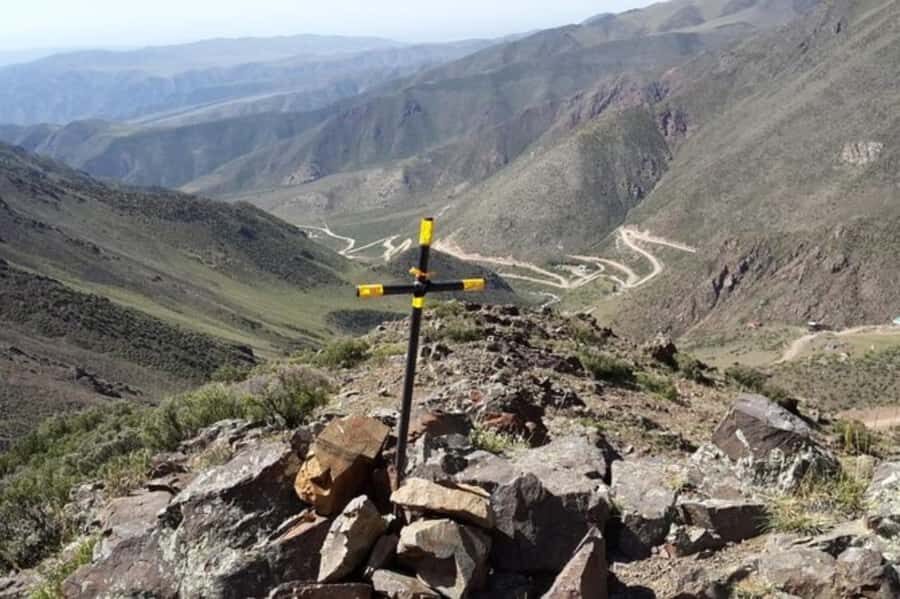 From Mendoza: Full day Vallectios Trekking in the Andes - FAQ