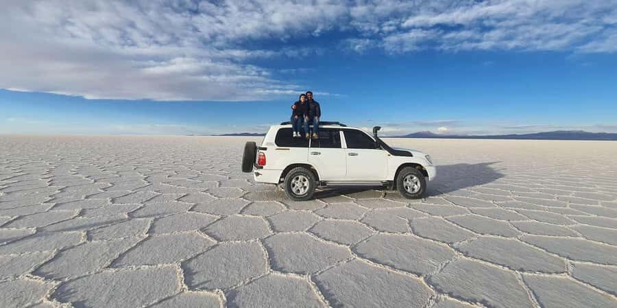 From San Pedro de Atacama: 3-Day Uyuni Salt Flats Tour - What Makes This Tour Stand Out?