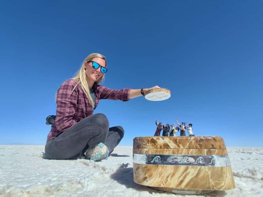 From Uyuni: Salar de Uyuni 3 days / 2 nights - Exploring the Salt Flat and First Day Highlights