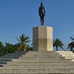 Full BILINGUAL CITYTOUR, Castle Entrance and Monuments - In-Depth Review of the Cartagena City Tour