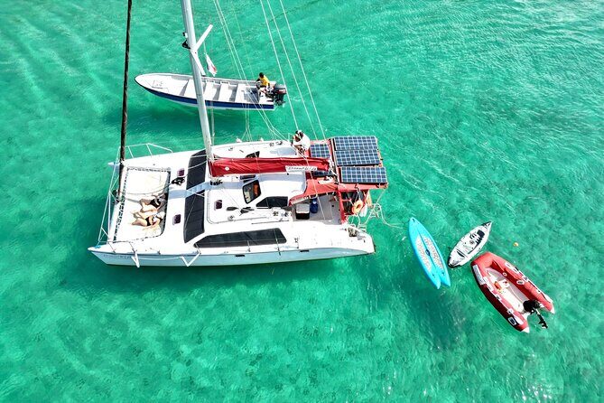 Full-Day Catamaran Sailing Caribbean Beaches with Snorkelling and Lunch - Who Is This Tour Best For?