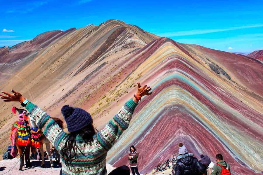FULL DAY| MOUNTAIN OF COLORS ON HORSEBACK - What’s Included and What’s Not