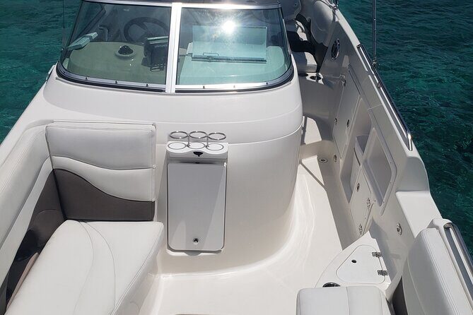 Full-Day Private Stingray City Snorkeling and Starfish Beach Tour