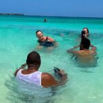 Full Day Private Tour Bahía de las Aguilas and Hoyo Pelempito - A Complete Look at the Full Day Private Tour to Bahía de las Águilas and Hoyo Pelempito