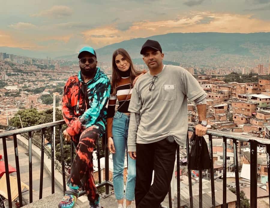 Graffiti Tour comuna 13 Medellin - Transportation and Practical Details