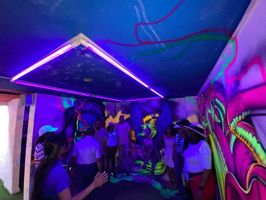 Graffiti Tour in the comuna 13 of medellin - Exploring Medellín’s Comuna 13: A Deep Dive