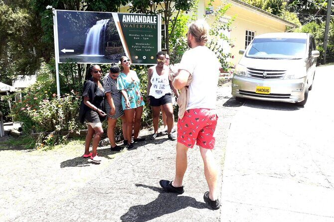 Grenada West Coast: Waterfalls, Chocolate & Rum Half-Day Tour