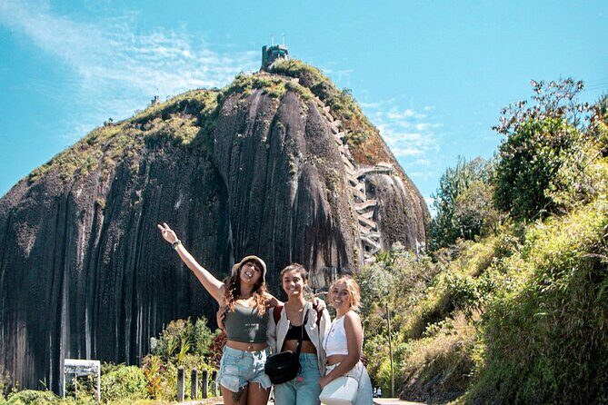 Guatape and El Peñol Rock Tour: Private or Shared - Who Should Book This Tour?