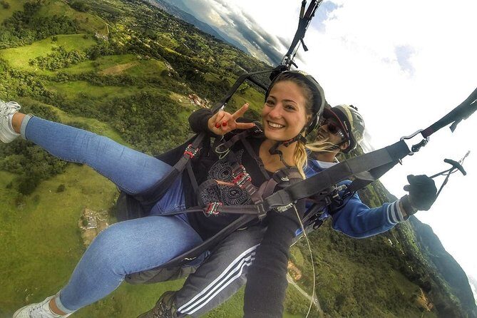 Guatape & Paragliding & Rock Private Tour From Medellin - The Adventure of Paragliding: The Highlight for Many