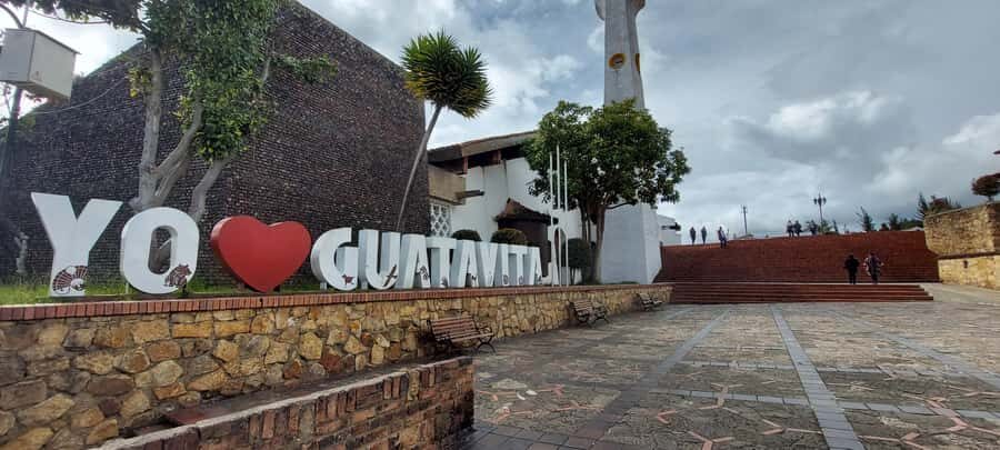 Guatavita Lagoon + Casa loca + Pueblo+ Salt Cathedral - Why This Tour Offers Great Value