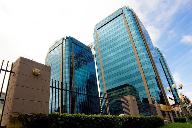 Guatemala City Panoramic Tour + Visit to the Central Market - Transportation and Composition