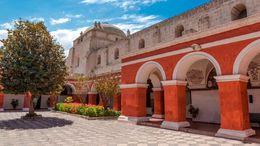 Guided in Arequipa and the monastery of Santa Catalina - An In-Depth Look at the Tour Experience