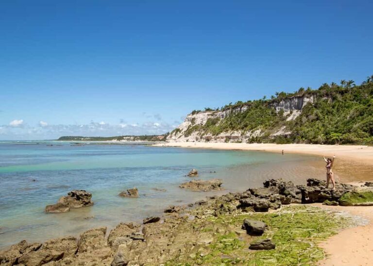 Guided Tour of Espelho Beach: Explore this Paradise - An In-Depth Look at the Praia do Espelho Guided Tour
