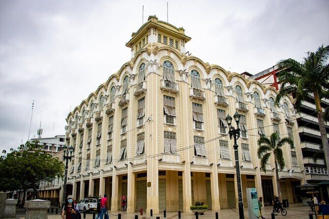 Half Day Walking Tour of Guayaquil Pearl of the Pacific - Who Should Book This Tour?