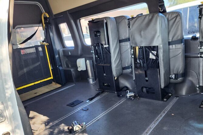 HandyCap Airport Transfer to Isla Verde, Condado or Ocean Park - A Practical Airport Transfer with a Personal Touch