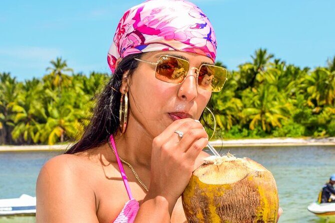 Hip Hop Beat and Live Dj Adults Only Party Boat and Free drinks - A Complete Review of the Hip Hop Beat & Beach Vibes Party Boat