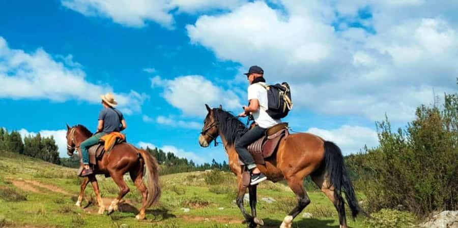 Horseback riding to the Temple of the Moon and Chacan Hill - Who Would Love This Tour?