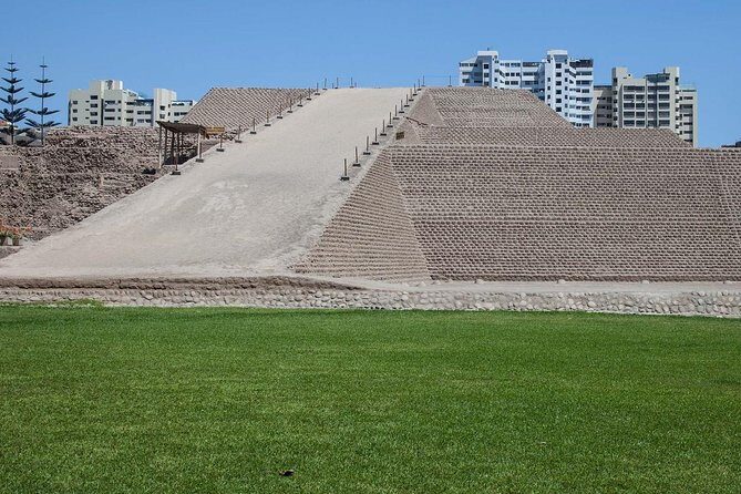 Huallacmarca Pyramid & Larco Museum - Footprints of the past - Exploring Lima’s Ancient Heritage: The Huallacmarca Pyramid & Larco Museum Tour