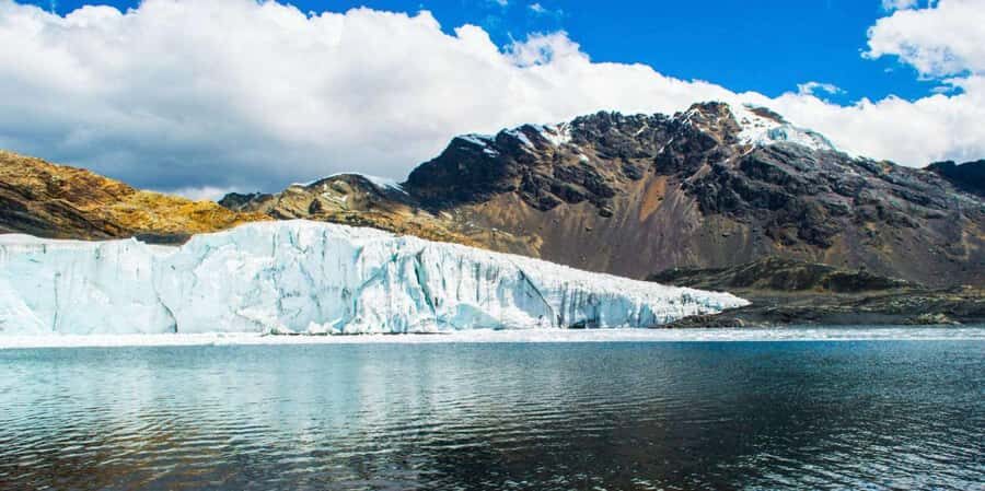 Huaraz: Nevado Pastoruri + Puyas Raymondi Forest - The Guide and Group Dynamics