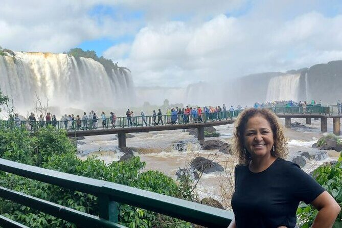 Iguaçu: Brazilian Side Falls, Boat Tour, Bird Park Tickets & Lunch Included - Why Choose This Tour?
