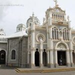 Irazu Volcano Orosi & Lankester Full Day with Lunch from San Jose - Who Should Consider This Tour?