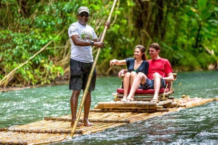 Jamaica: Bamboo Rafting on the Martha Brae River - The Experience in Detail