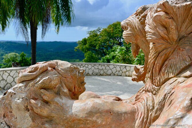 Jamaica Giants sculpture park, art galleries - Key Points