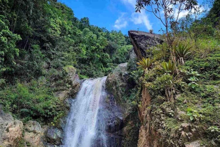 Jarabacoa: Private Baiguate Waterfall Horseback Riding Tour - The Experience in Detail